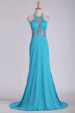 2024 Spandex Sheath Prom Dresses Halter With Beading PX2T545L