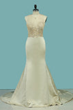 2024 Mermaid/Trumpet Satin Scoop Wedding Dress With Applique PPTRBTMX