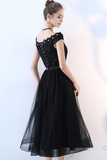 A-Line V-Neck Prom Dress with Appliques