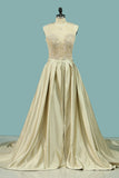 2024 Mermaid/Trumpet Satin Scoop Wedding Dress With Applique Detachable Train