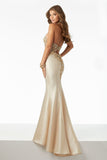 2024 Prom Dresses Mermaid See-Through Halter Beaded Bodice P5M8X1EA