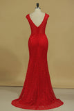 2024 Open Back Sheath V Neck Prom Dresses Lace With Beading Sweep PEF83LHY