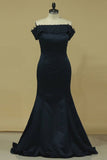 2024 Prom Dresses Boat Neck Satin With Applique And Beads PRGQCETG