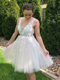 A-Line/Princess V-neck Applique Sleeveless Tulle Short/Mini Homecoming Dresses TPP0004602