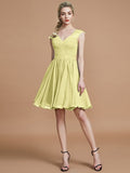 A-Line/Princess V-neck Chiffon Knee-Length Bridesmaid Dresses TPP0005411