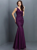 Trumpet/Mermaid V-neck Hand-Made Flower Sleeveless Long Taffeta Bridesmaid Dresses TPP0005170