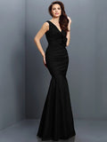 Trumpet/Mermaid V-neck Hand-Made Flower Sleeveless Long Taffeta Bridesmaid Dresses TPP0005170