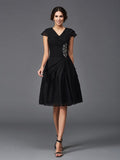 A-Line/Princess V-neck Beading Sleeveless Short Chiffon Mother of the Bride Dresses TPP0007288