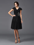 A-Line/Princess V-neck Beading Sleeveless Short Chiffon Mother of the Bride Dresses TPP0007288