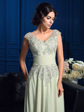 A-Line/Princess V-neck Applique Sleeveless Long Chiffon Mother of the Bride Dresses TPP0007174