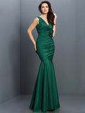 Trumpet/Mermaid V-neck Hand-Made Flower Sleeveless Long Taffeta Bridesmaid Dresses TPP0005170