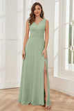 V-neck Sleeveless Chiffon Bridesmaid Dresses with Pockets