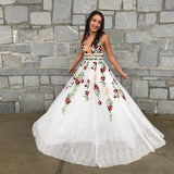 Elegant Ivory V Neck Lace Prom Dresses Backless Pockets Wedding Dresses with Flowers